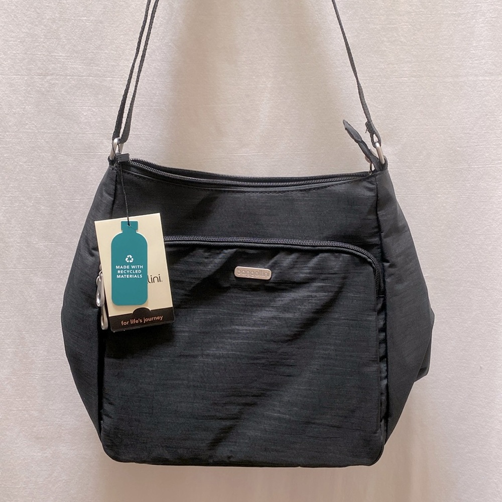 Baggallini cross body NWT